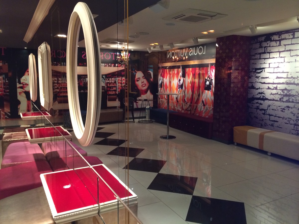 풀사롱 강남 ‘매직미러’ 3면초이스실(to.강남야구장시스템!)